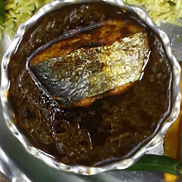 کاسه قلیه ماهی