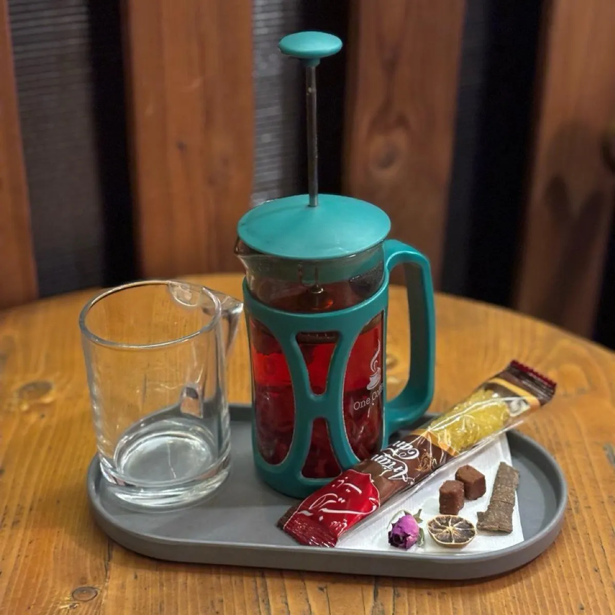 گل گاوزبان و بهار نارنج